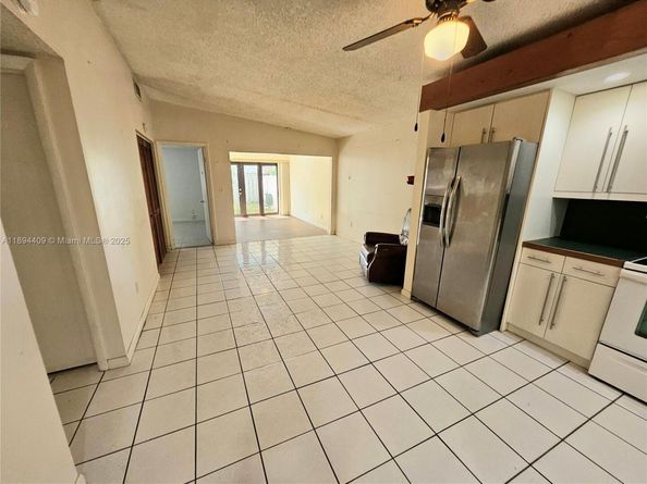 10466 SW 75th Ln 10466, Miami FL 33173