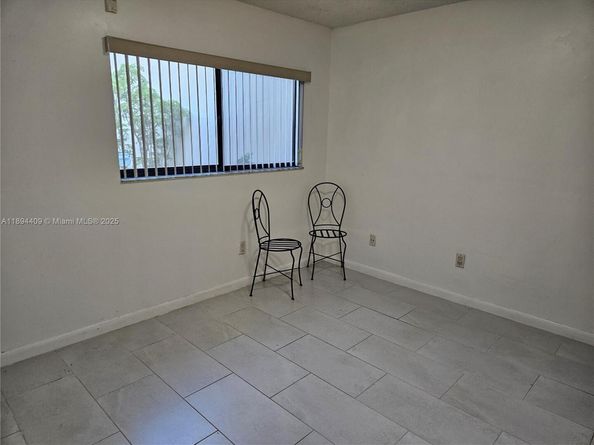 10466 SW 75th Ln 10466, Miami FL 33173