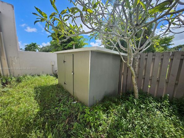 10466 SW 75th Ln 10466, Miami FL 33173