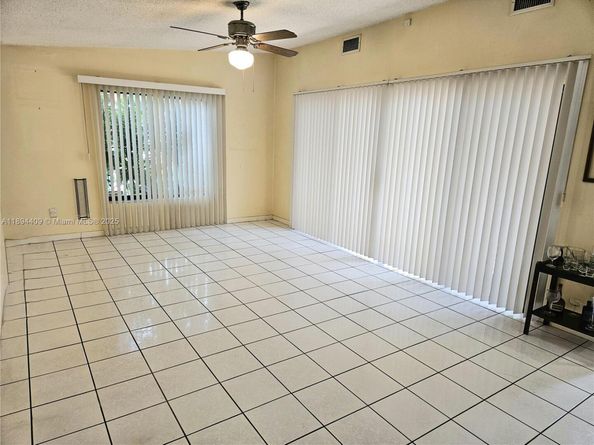 10466 SW 75th Ln 10466, Miami FL 33173