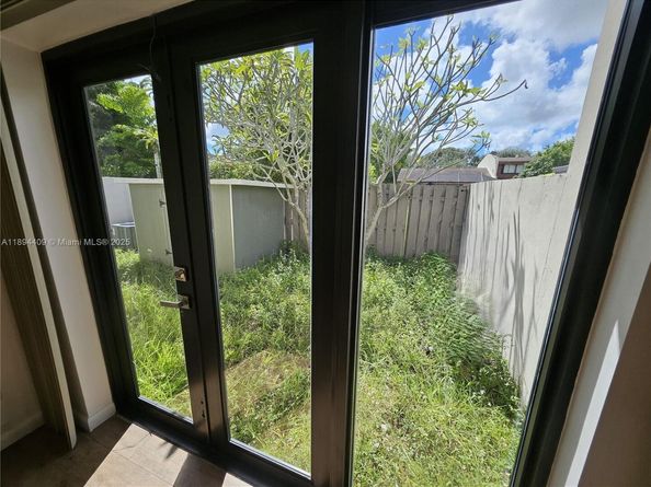 10466 SW 75th Ln 10466, Miami FL 33173