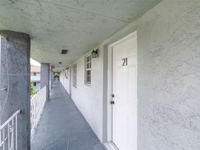 4050 NW 135th St 2111, Opa-Locka FL 33054