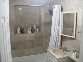 3430 NW 16th St, Miami FL 33125