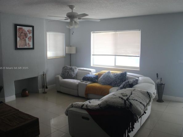 3430 NW 16th St, Miami FL 33125