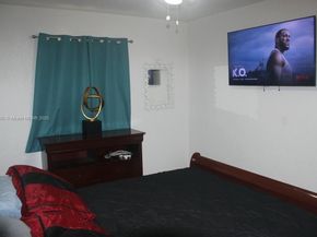 3430 NW 16th St, Miami FL 33125