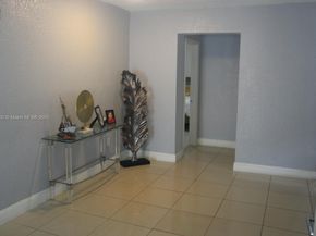 3430 NW 16th St, Miami FL 33125