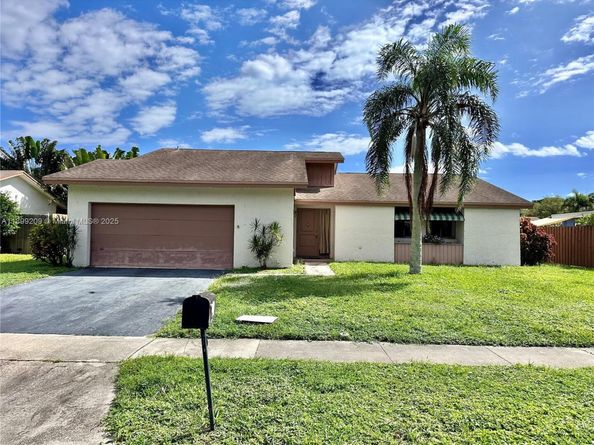 880 NW 49th Ave, Coconut Creek FL 33063