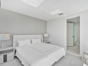 3750 Yacht Club Dr TH1, Aventura FL 33180