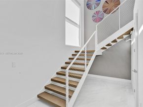 3750 Yacht Club Dr TH1, Aventura FL 33180