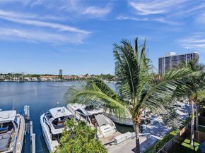 3750 Yacht Club Dr TH1, Aventura FL 33180