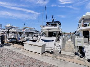 3750 Yacht Club Dr TH1, Aventura FL 33180