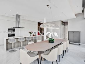 3750 Yacht Club Dr TH1, Aventura FL 33180