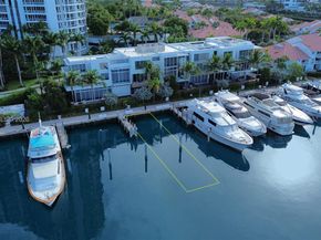 3750 Yacht Club Dr TH1, Aventura FL 33180