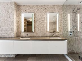 68 SE 6th St 2304, Miami FL 33131