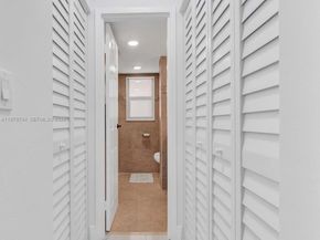 3661 Via Poinciana 206, Lake Worth FL 33467