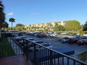 3661 Via Poinciana 206, Lake Worth FL 33467