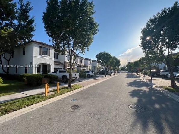 11290 NW 88th Ter, Doral FL 33178