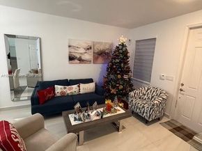 11290 NW 88th Ter, Doral FL 33178