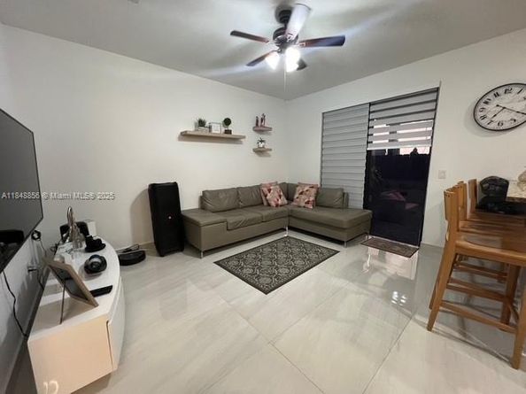 11290 NW 88th Ter, Doral FL 33178
