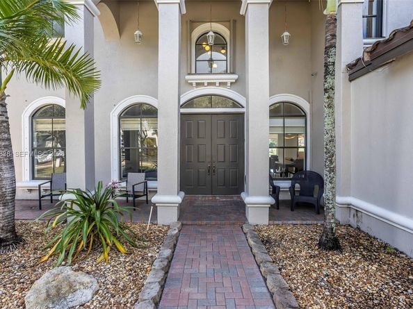 11606 Hibbs Grove Dr, Cooper City FL 33330