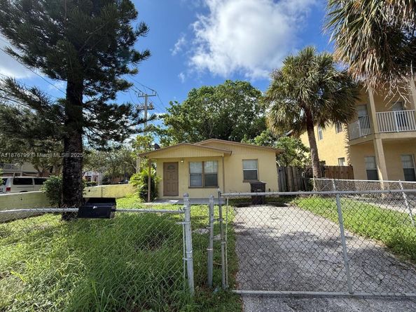 502 18th St, West Palm Beach FL 33407