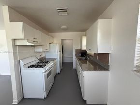 502 18th St, West Palm Beach FL 33407