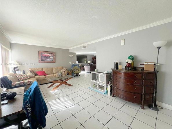 15685 SW 84th Ter 801, Miami FL 33193