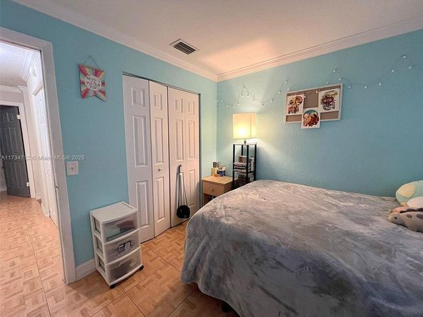 15685 SW 84th Ter 801, Miami FL 33193