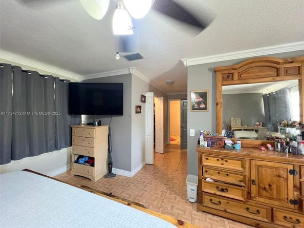 15685 SW 84th Ter 801, Miami FL 33193