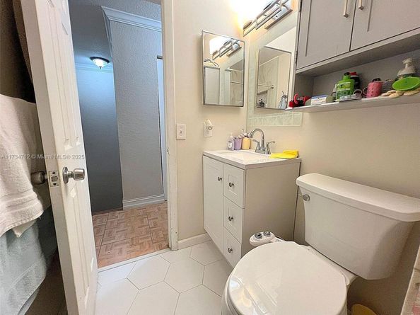 15685 SW 84th Ter 801, Miami FL 33193