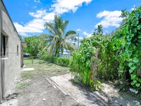 8280 NW 5th Ave, Miami FL 33150