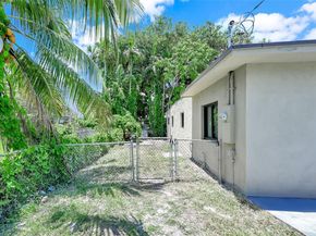 8280 NW 5th Ave, Miami FL 33150