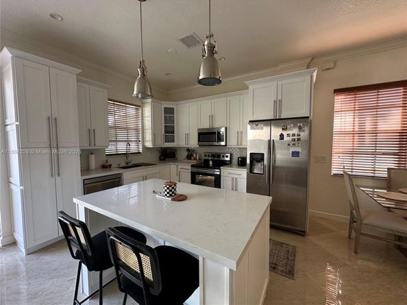12464 SW 42nd St, Miramar FL 33027