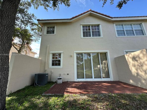 12464 SW 42nd St, Miramar FL 33027