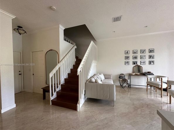 12464 SW 42nd St, Miramar FL 33027