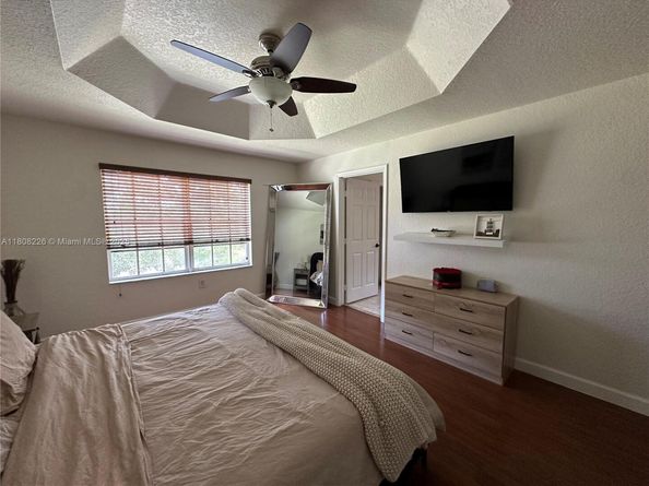 12464 SW 42nd St, Miramar FL 33027