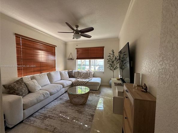 12464 SW 42nd St, Miramar FL 33027