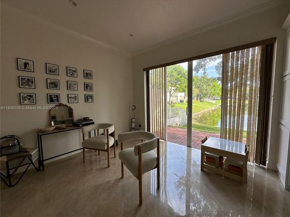 12464 SW 42nd St, Miramar FL 33027