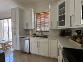 12464 SW 42nd St, Miramar FL 33027