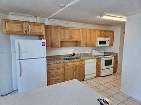 7135 Collins Ave 1821, Miami Beach FL 33141