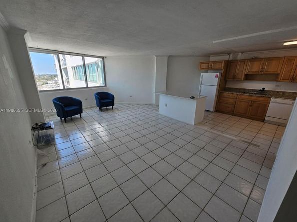 7135 Collins Ave 1821, Miami Beach FL 33141