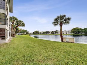 1530 Whitehall Dr 302, Davie FL 33324
