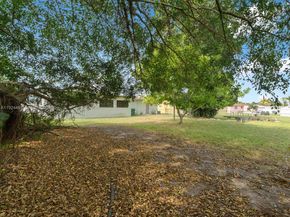 19621 NW 39th Ct, Miami Gardens FL 33055