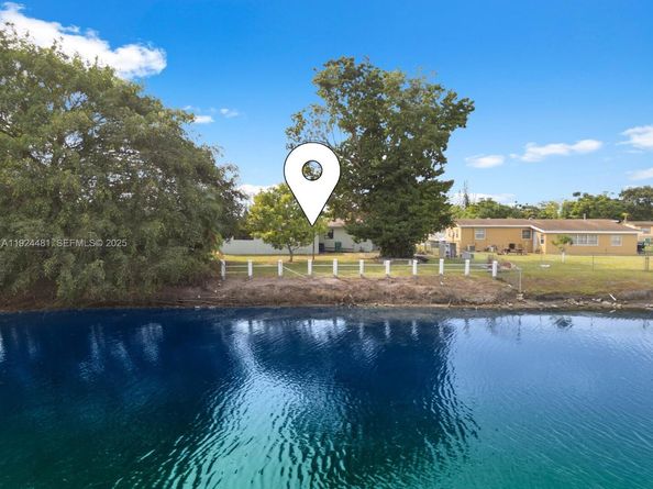 19621 NW 39th Ct, Miami Gardens FL 33055