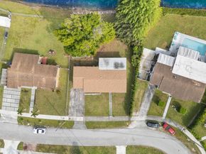 19621 NW 39th Ct, Miami Gardens FL 33055