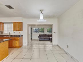 19621 NW 39th Ct, Miami Gardens FL 33055