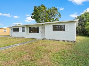 19621 NW 39th Ct, Miami Gardens FL 33055