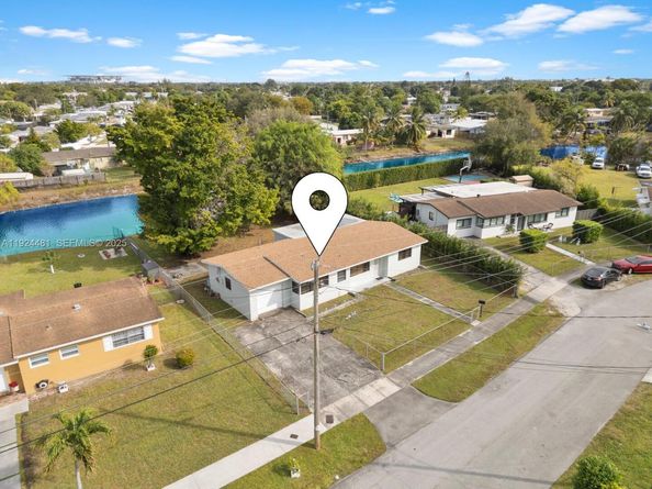 19621 NW 39th Ct, Miami Gardens FL 33055