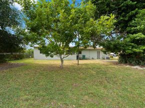 19621 NW 39th Ct, Miami Gardens FL 33055