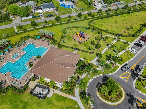 2313 NW 122nd Ter, Miami FL 33167